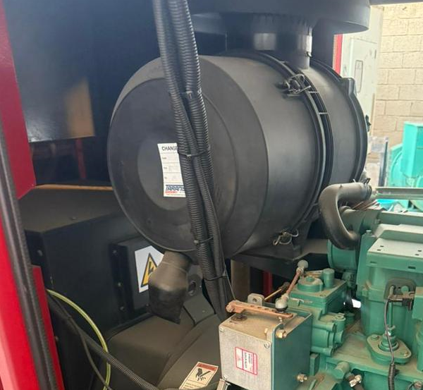 دیزل ژنراتور ولوو ۲۰۰ کاوا مدل TAD731GE