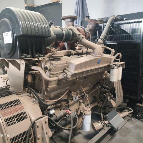 دیزل ژنراتور  کامینز VTA28 – توان 700 کاوا